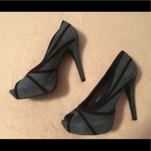 Jessica Simpson Teal/Black Suede Pumps